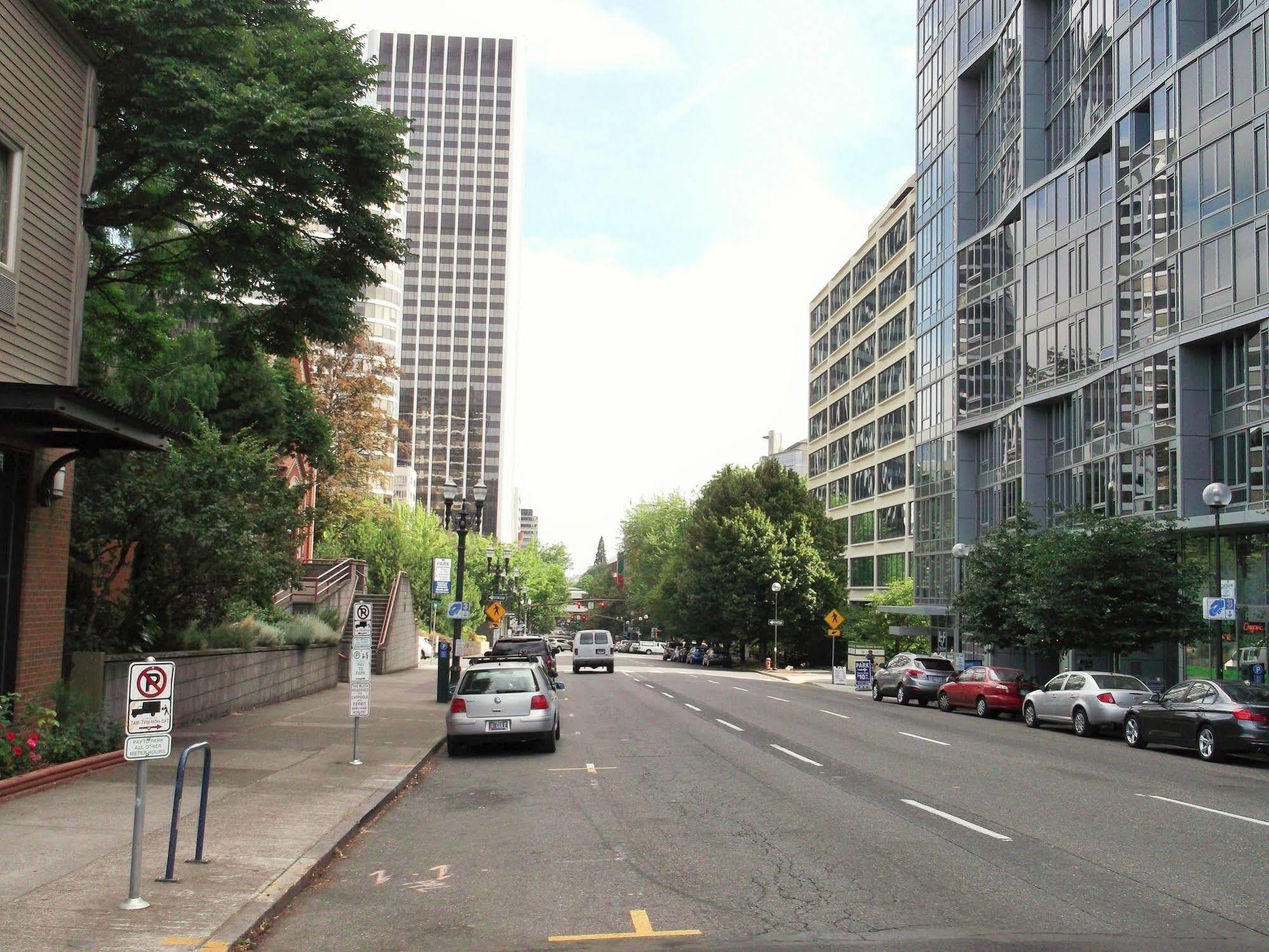 Downtown Value Inn Portland Exteriör bild
